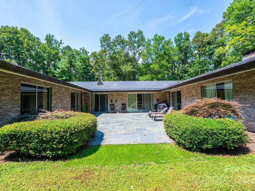 153 Hillhaven Place, Lenoir, NC 28645.  MLS# CAR4277199, YatesRealty ID 23483. 