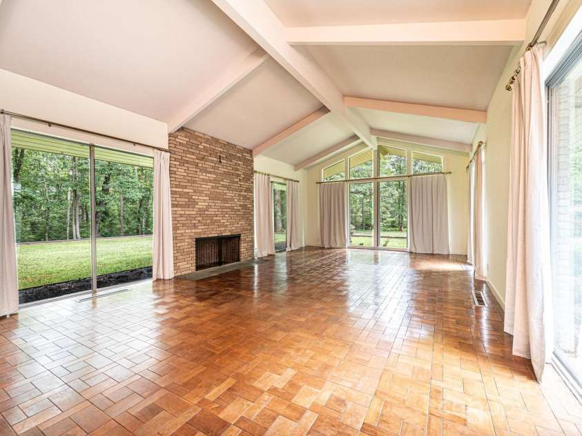 153 Hillhaven Place, Lenoir, NC 28645.  MLS# CAR4277199, YatesRealty ID 23483. 