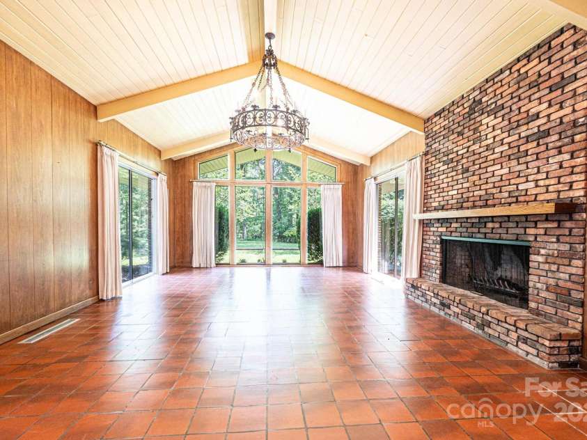 153 Hillhaven Place, Lenoir, NC 28645.  MLS# CAR4277199, YatesRealty ID 23483. 