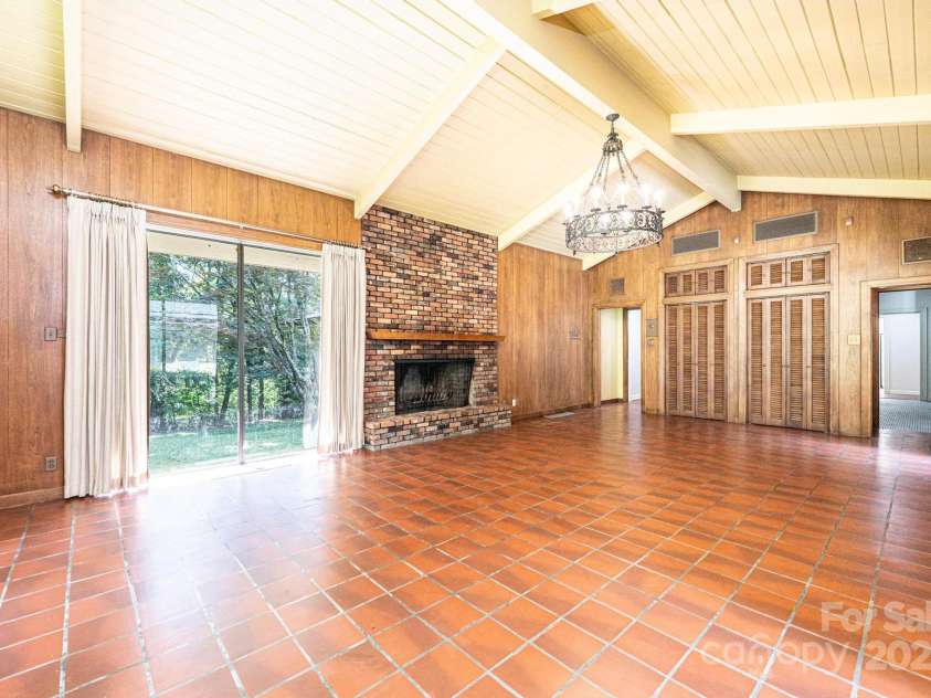 153 Hillhaven Place, Lenoir, NC 28645.  MLS# CAR4277199, YatesRealty ID 23483. 