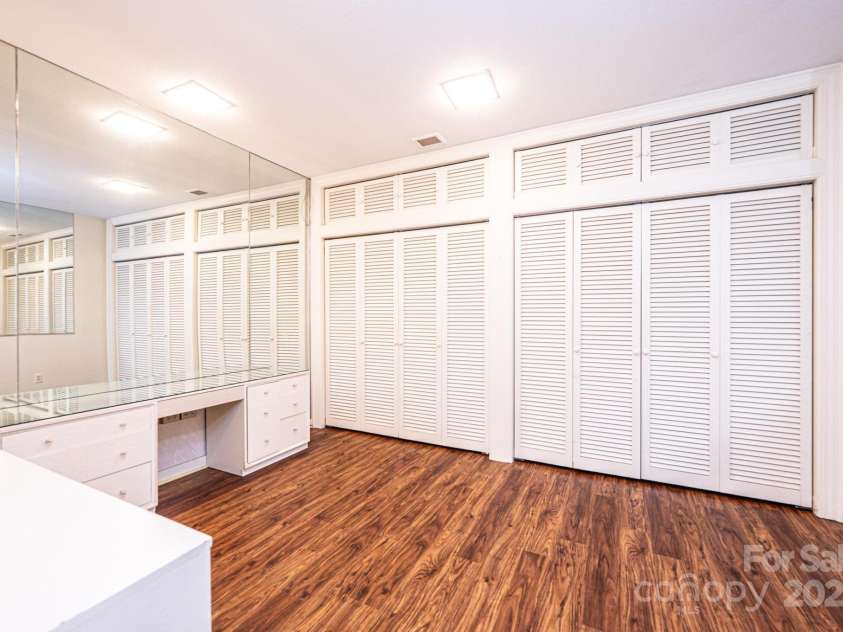 153 Hillhaven Place, Lenoir, NC 28645.  MLS# CAR4277199, YatesRealty ID 23483. 