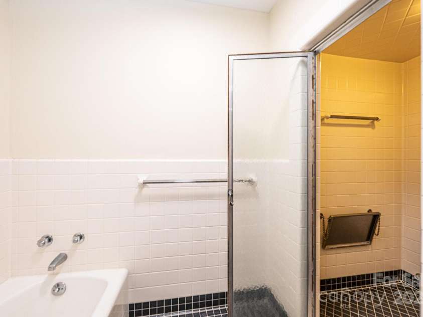 153 Hillhaven Place, Lenoir, NC 28645.  MLS# CAR4277199, YatesRealty ID 23483. 