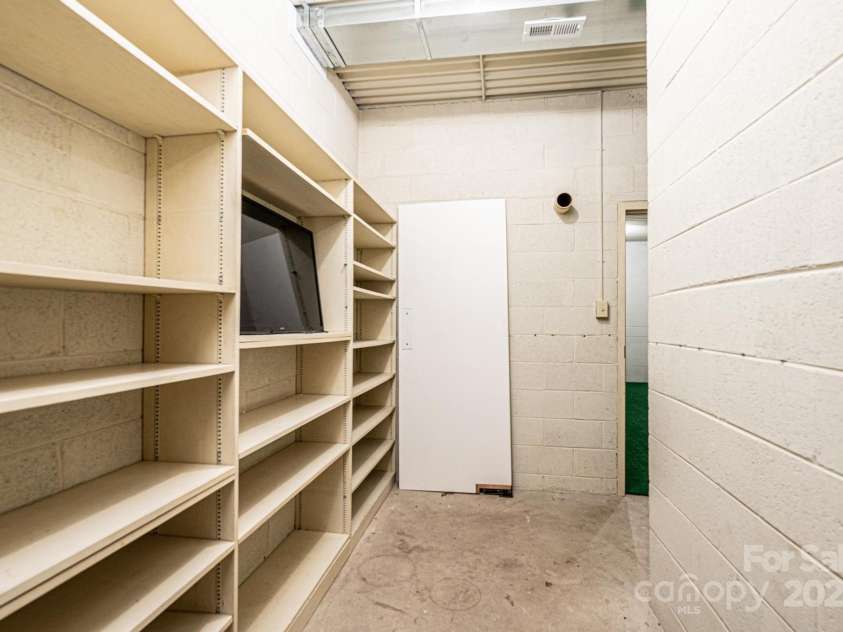 153 Hillhaven Place, Lenoir, NC 28645.  MLS# CAR4277199, YatesRealty ID 23483. 