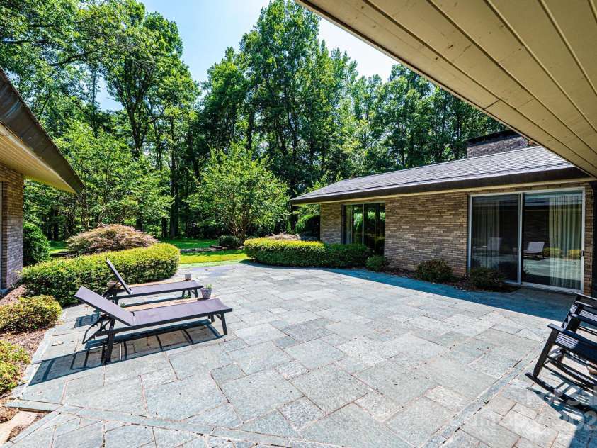 153 Hillhaven Place, Lenoir, NC 28645.  MLS# CAR4277199, YatesRealty ID 23483. 