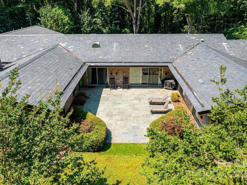 153 Hillhaven Place, Lenoir, NC 28645.  MLS# CAR4277199, YatesRealty ID 23483. 