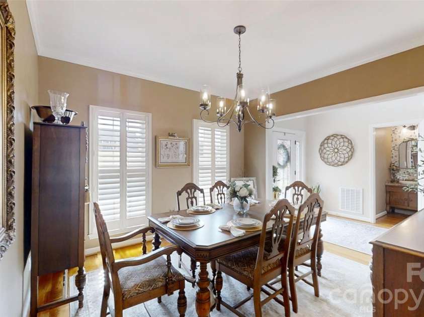 2400 Carriage Lane, Lincolnton, NC 28092.  MLS# CAR4355700, YatesRealty ID 23484. 