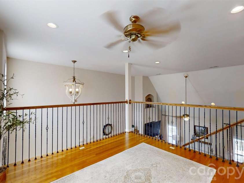 2400 Carriage Lane, Lincolnton, NC 28092.  MLS# CAR4355700, YatesRealty ID 23484. 