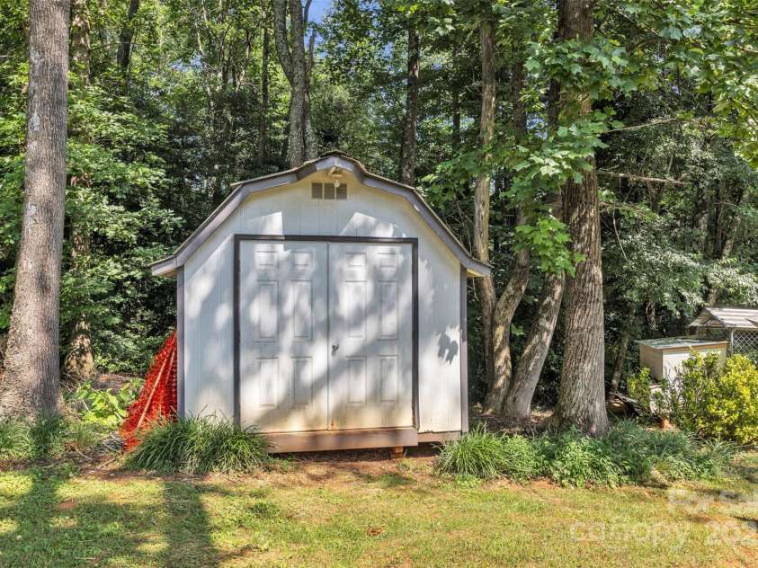 354 Shingle Gap Road, Purlear, NC 28665.  MLS# CAR4277344, YatesRealty ID 23484. 