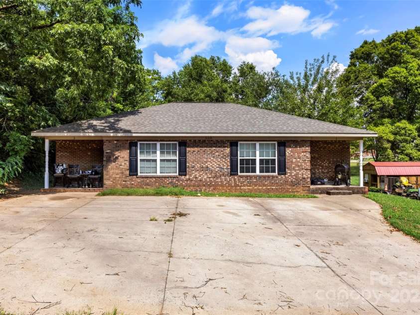 508 Gantt Street, Kings Mountain, NC 28086.  MLS# CAR4277349, YatesRealty ID 23485. 