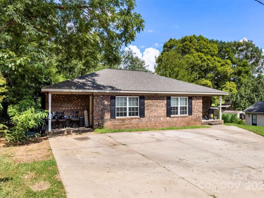 508 Gantt Street, Kings Mountain, NC 28086.  MLS# CAR4277349, YatesRealty ID 23485. 