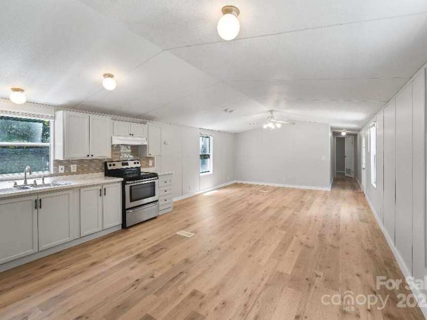 1354 Springwood Lane, Rock Hill, SC 29730.  MLS# CAR4277330, YatesRealty ID 23487. 