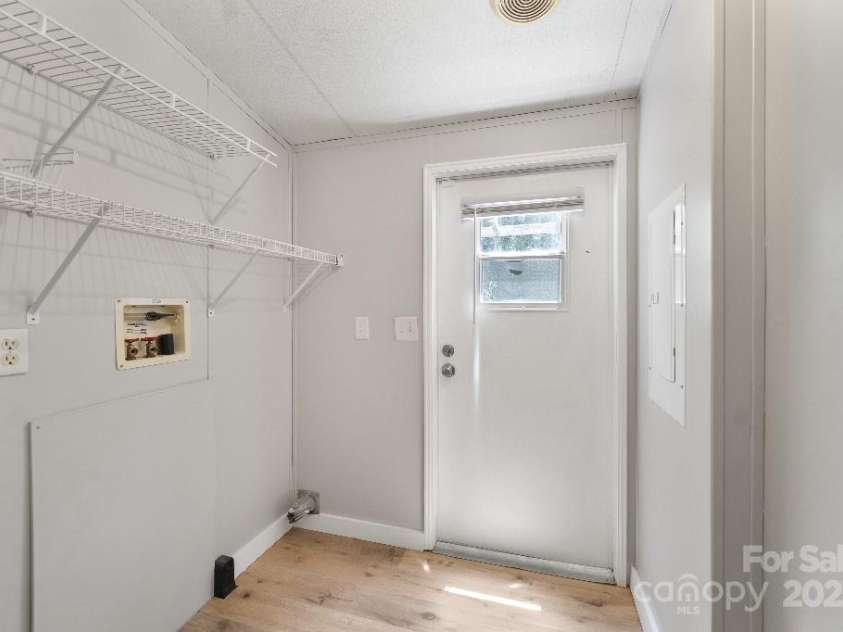 1354 Springwood Lane, Rock Hill, SC 29730.  MLS# CAR4277330, YatesRealty ID 23487. 