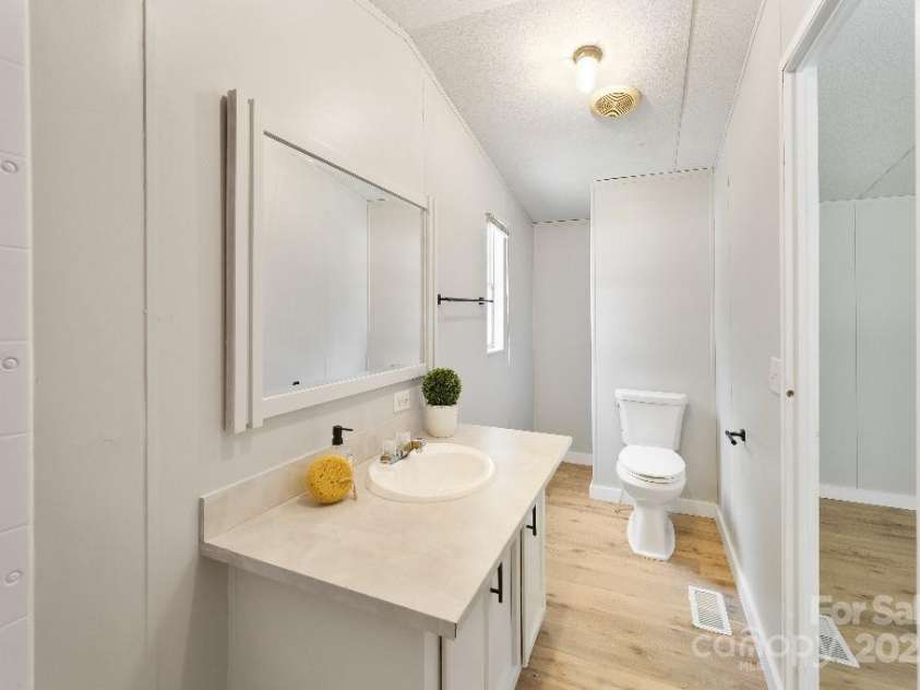 1354 Springwood Lane, Rock Hill, SC 29730.  MLS# CAR4277330, YatesRealty ID 23487. 