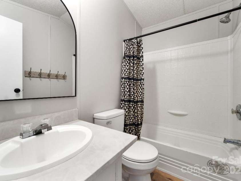 1354 Springwood Lane, Rock Hill, SC 29730.  MLS# CAR4277330, YatesRealty ID 23487. 