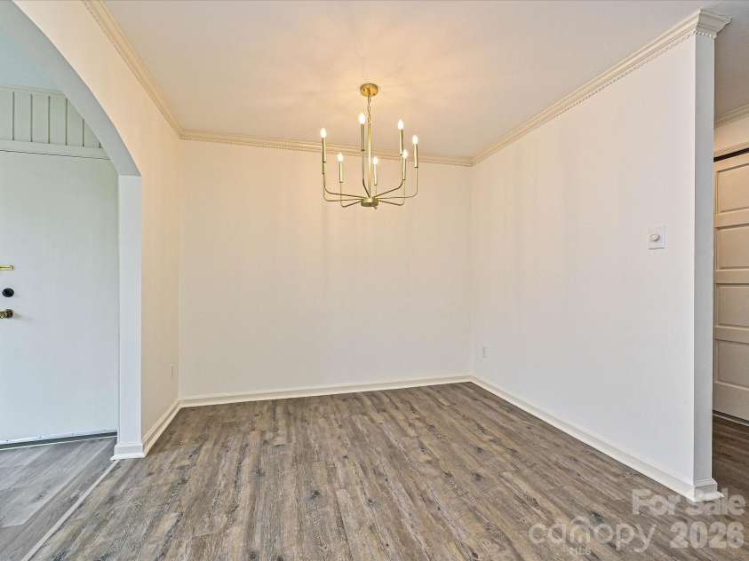 3520 Colony Road, Charlotte, NC 28211.  MLS# CAR4411919, YatesRealty ID 23487. Dining Room