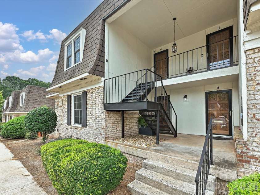 3520 Colony Road, Charlotte, NC 28211.  MLS# CAR4421758, YatesRealty ID 23487. 