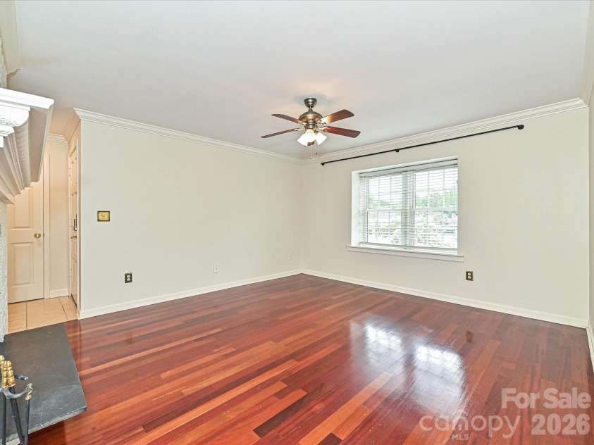 3520 Colony Road, Charlotte, NC 28211.  MLS# CAR4421758, YatesRealty ID 23487. 