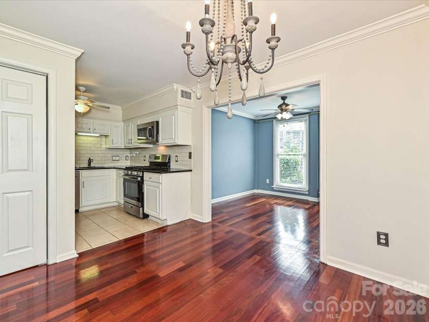 3520 Colony Road, Charlotte, NC 28211.  MLS# CAR4421758, YatesRealty ID 23487. 