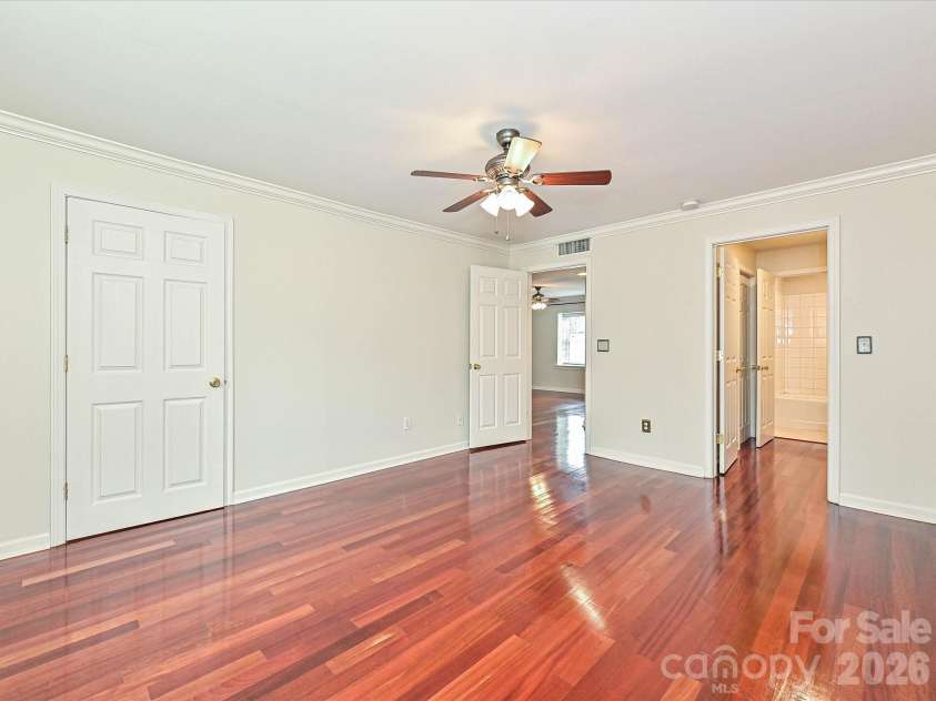 3520 Colony Road, Charlotte, NC 28211.  MLS# CAR4421758, YatesRealty ID 23487. 