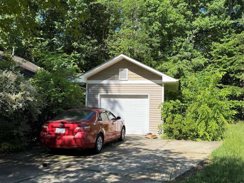 454 Mables Court, Statesville, NC 28677.  MLS# CAR4379229, YatesRealty ID 23488. 