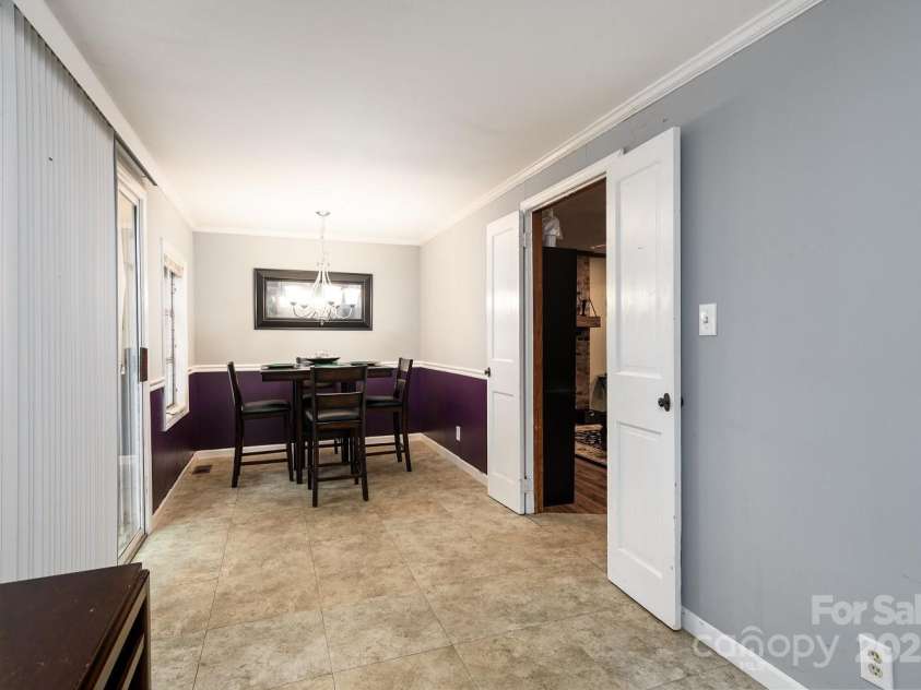 7101 Signer Road, Charlotte, NC 28278.  MLS# CAR4277378, YatesRealty ID 23488. 