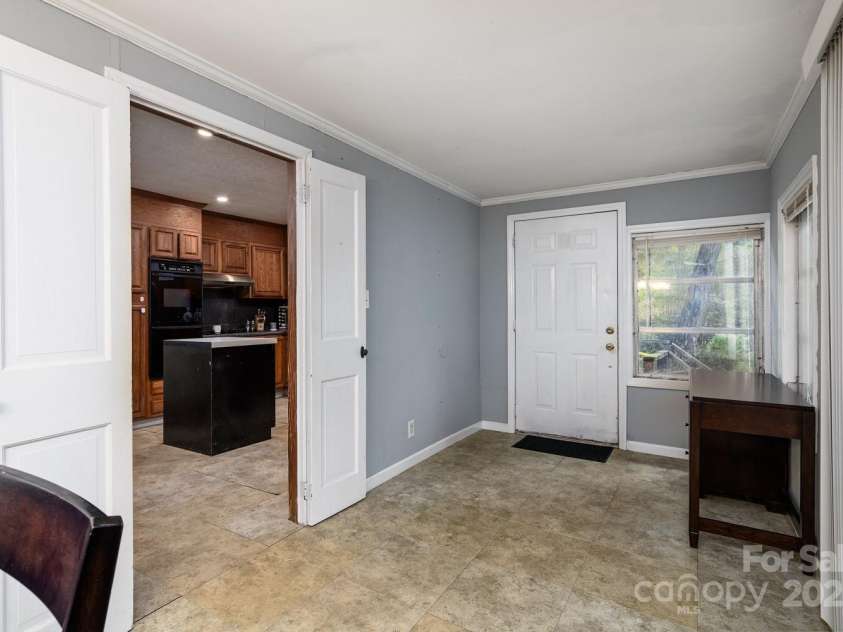 7101 Signer Road, Charlotte, NC 28278.  MLS# CAR4277378, YatesRealty ID 23488. 