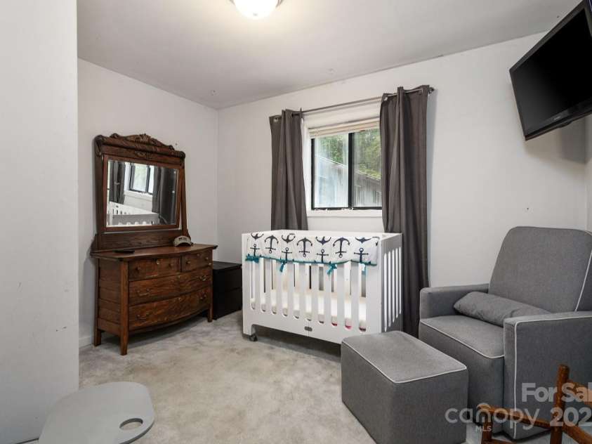 7101 Signer Road, Charlotte, NC 28278.  MLS# CAR4277378, YatesRealty ID 23488. 