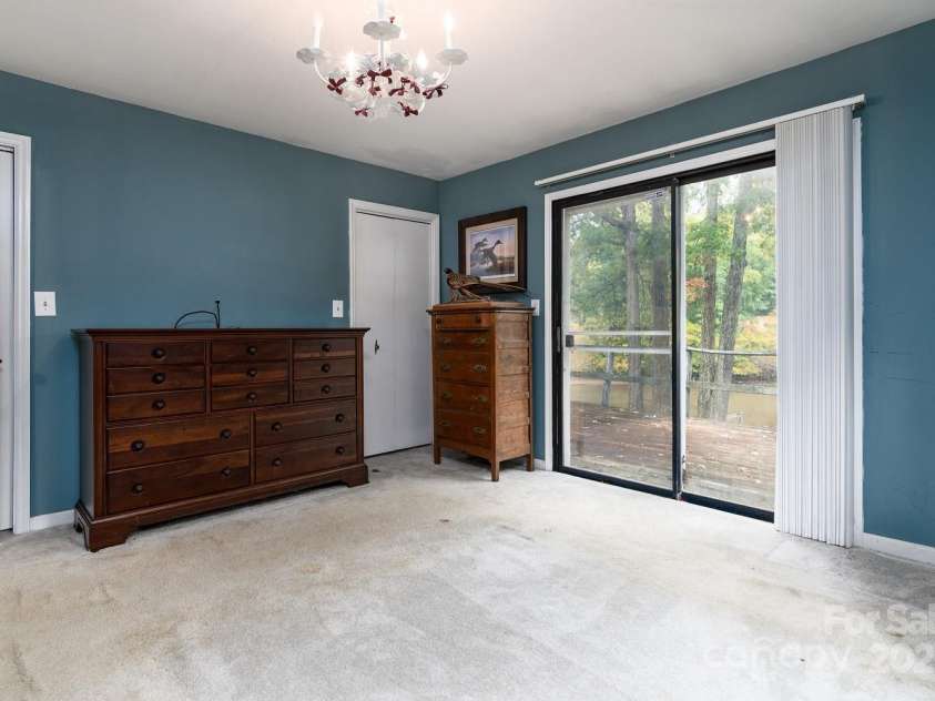 7101 Signer Road, Charlotte, NC 28278.  MLS# CAR4277378, YatesRealty ID 23488. 