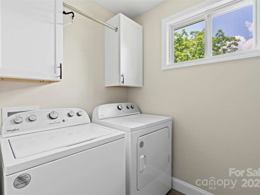 913 Canton Road, Canton, NC 8716.  MLS# CAR4274372, YatesRealty ID 23489. 