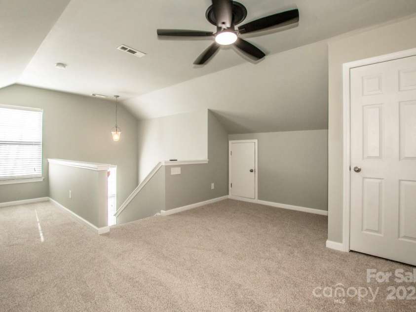 2344 Smith Cove Road, Denver, NC 28037.  MLS# CAR4321510, YatesRealty ID 2349. 3rd level Bedroom