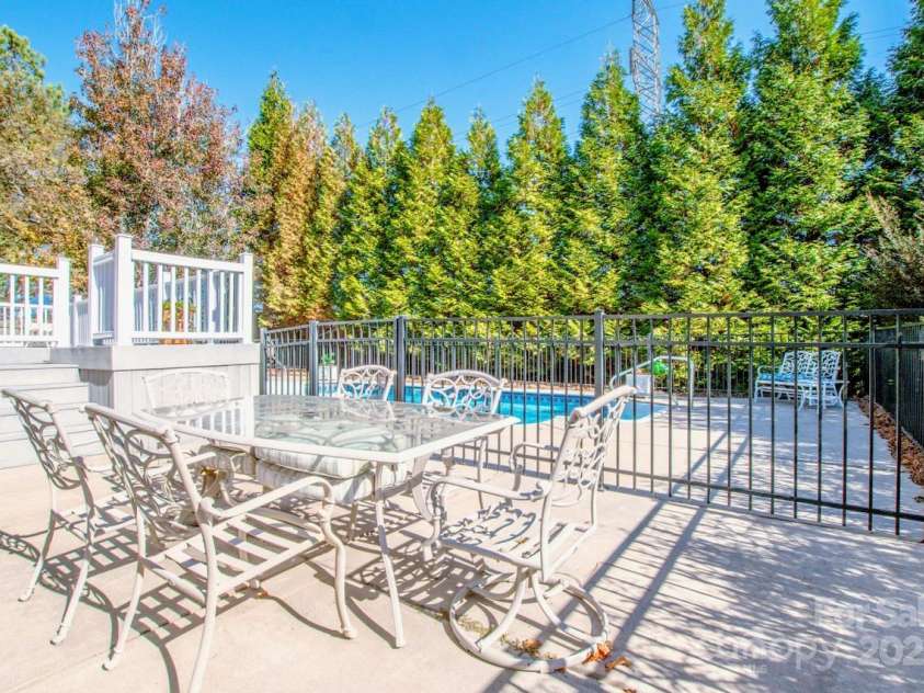 2344 Smith Cove Road, Denver, NC 28037.  MLS# CAR4321510, YatesRealty ID 2349. 