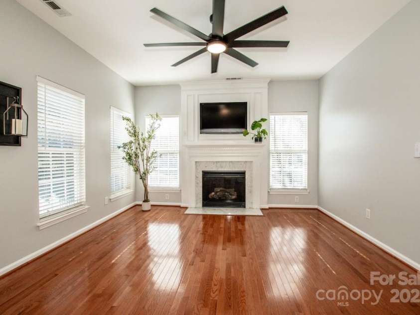 2344 Smith Cove Road, Denver, NC 28037.  MLS# CAR4321510, YatesRealty ID 2349. Family Room