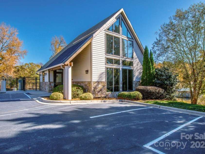 2344 Smith Cove Road, Denver, NC 28037.  MLS# CAR4321510, YatesRealty ID 2349. Smithstone clubhouse
