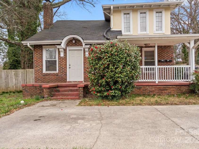 322 Salisbury Road, Statesville, NC 28677.  MLS# CAR4234323, YatesRealty ID 2349. 