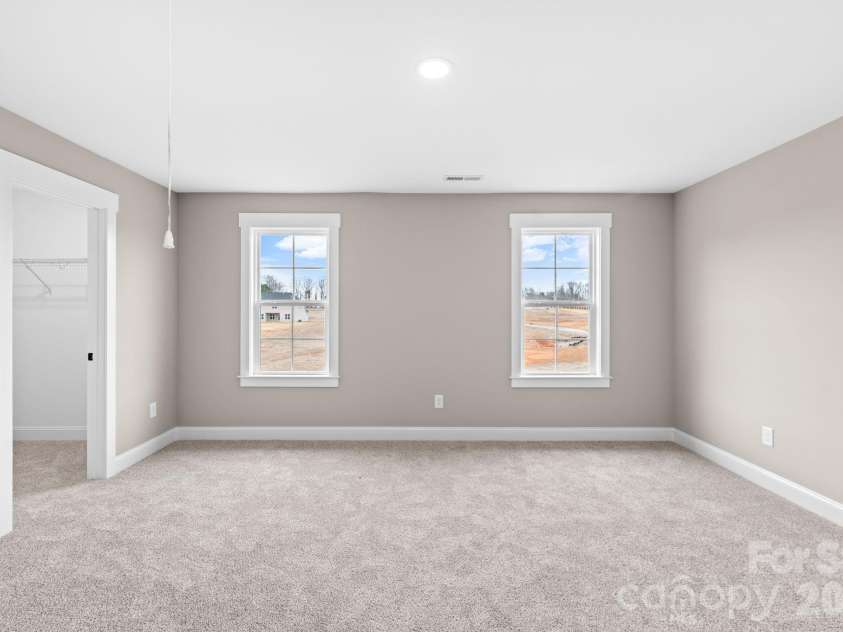 121 Sandpiper Drive, Lexington, NC 27295.  MLS# CAR4368919, YatesRealty ID 23490. 