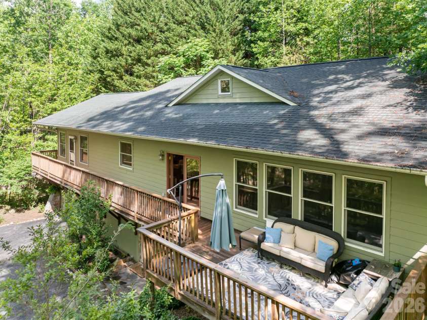 75 Cougar Lane, Saluda, NC 28773.  MLS# CAR4263735, YatesRealty ID 23493. 