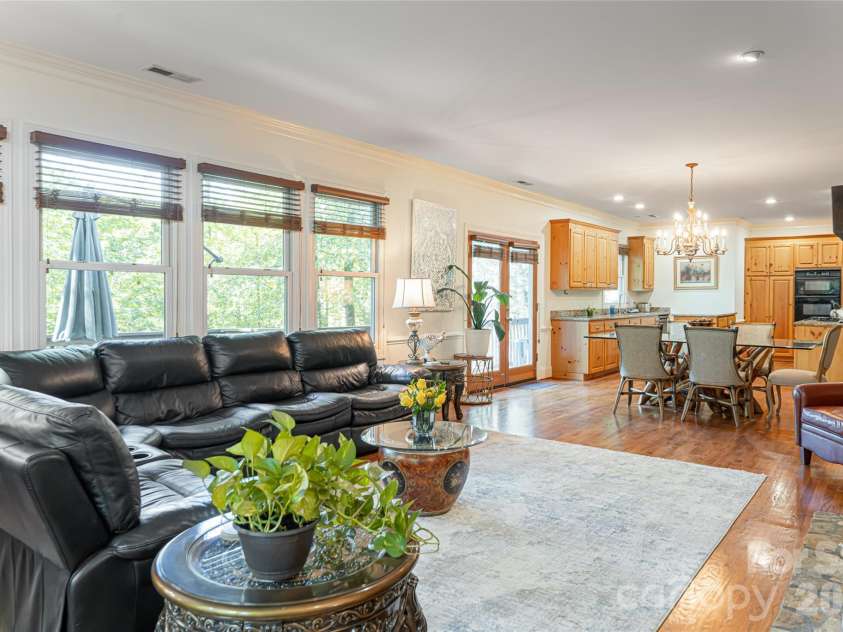 75 Cougar Lane, Saluda, NC 28773.  MLS# CAR4263735, YatesRealty ID 23493. 