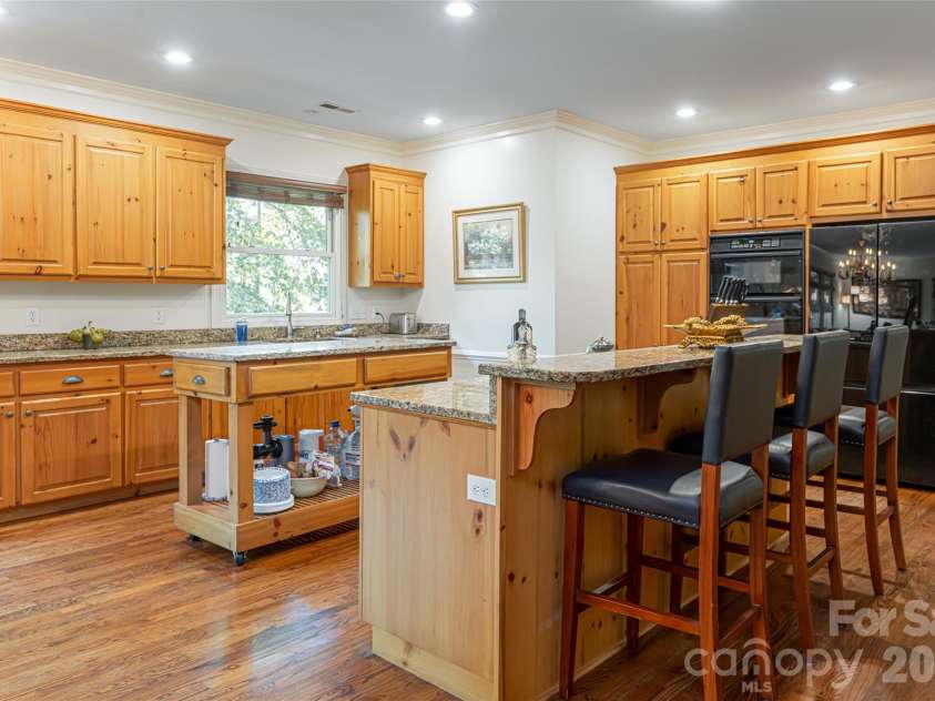 75 Cougar Lane, Saluda, NC 28773.  MLS# CAR4263735, YatesRealty ID 23493. 