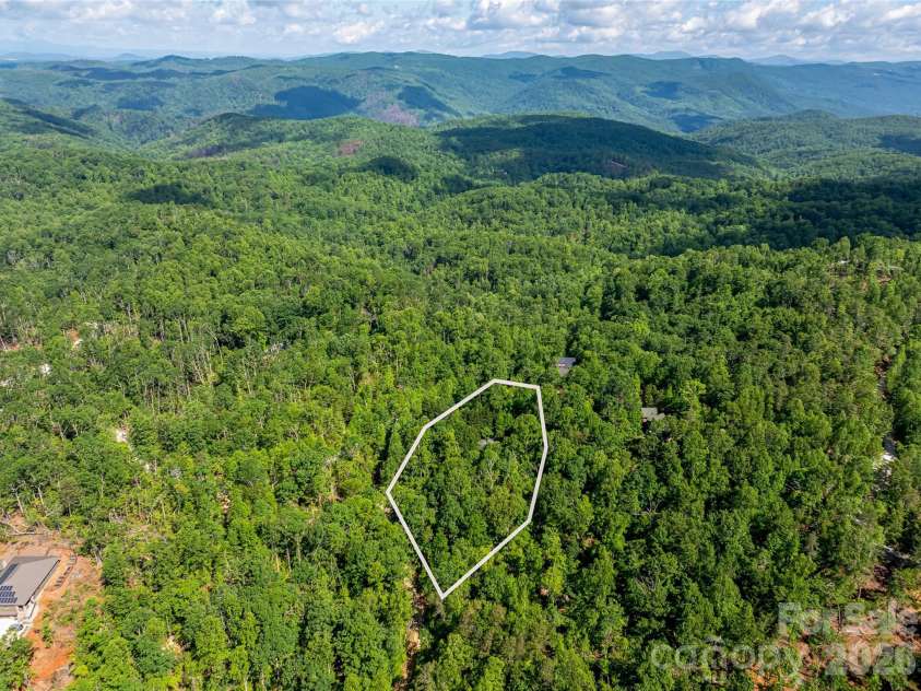 75 Cougar Lane, Saluda, NC 28773.  MLS# CAR4263735, YatesRealty ID 23493. 