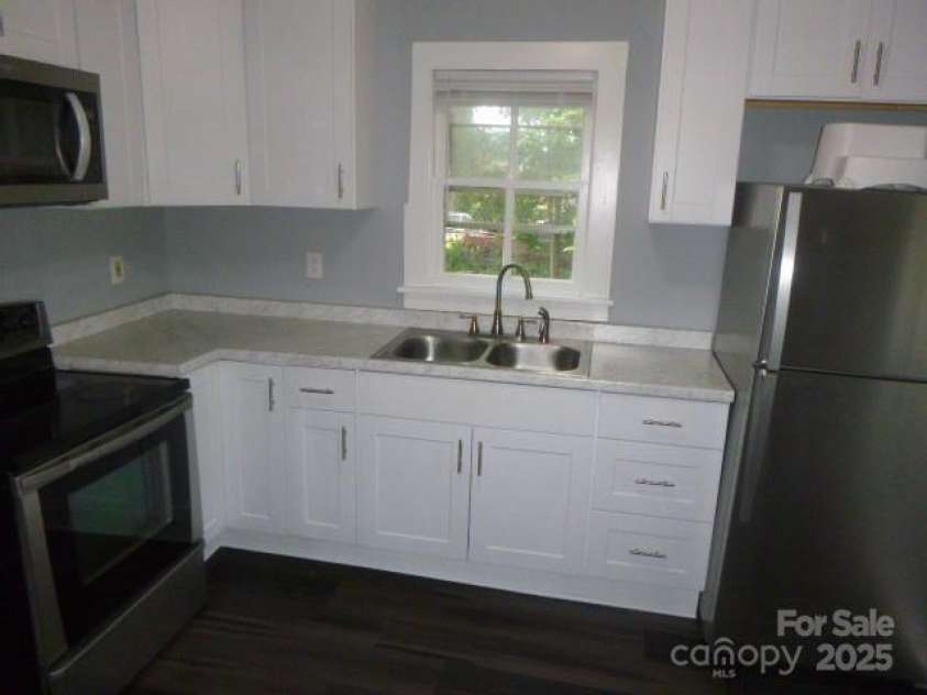 326 Caldwell Street, Salisbury, NC 28144.  MLS# CAR4276840, YatesRealty ID 23494. 