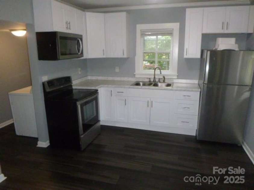 326 Caldwell Street, Salisbury, NC 28144.  MLS# CAR4276840, YatesRealty ID 23494. 