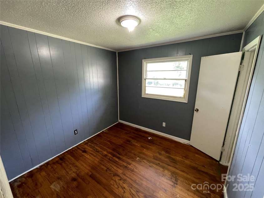 28 Maiden Lane, York, SC 29745.  MLS# CAR4277519, YatesRealty ID 23499. 