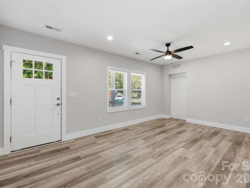 2414 Dickens Avenue, Charlotte, NC 28208.  MLS# CAR4325428, YatesRealty ID 2350. 