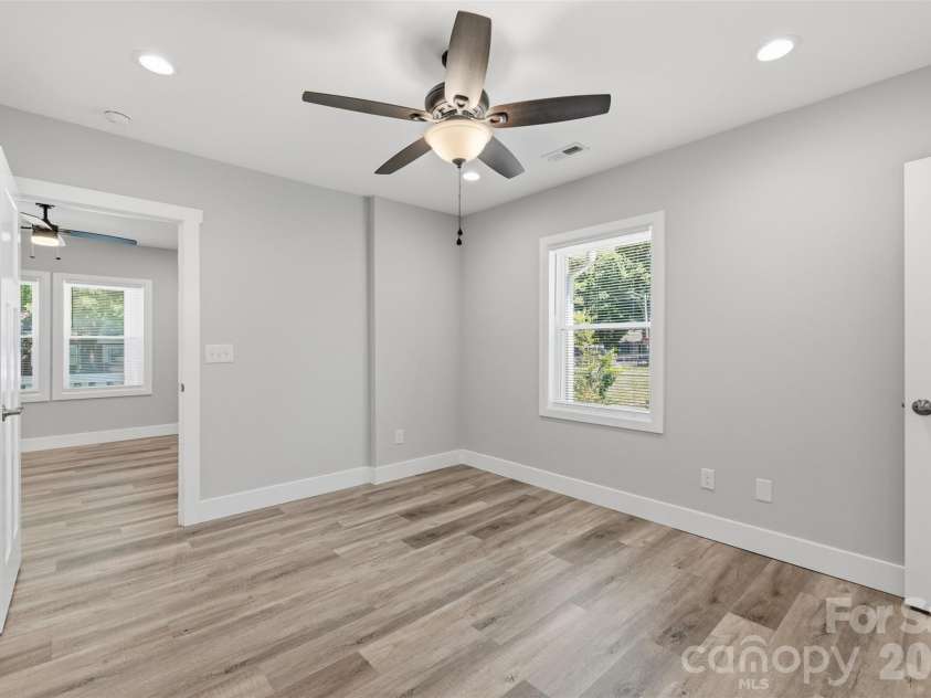 2414 Dickens Avenue, Charlotte, NC 28208.  MLS# CAR4325428, YatesRealty ID 2350. 
