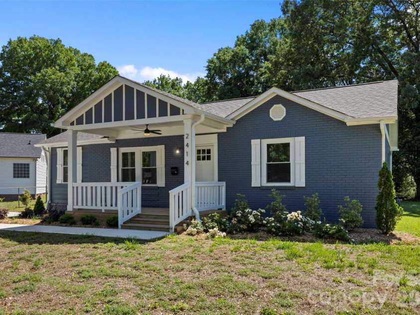 2414 Dickens Avenue, Charlotte, NC 28208.  MLS# CAR4325428, YatesRealty ID 2350. 