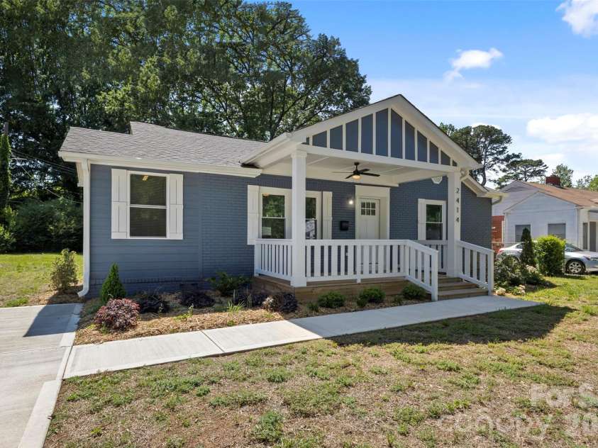 2414 Dickens Avenue, Charlotte, NC 28208.  MLS# CAR4325428, YatesRealty ID 2350. 
