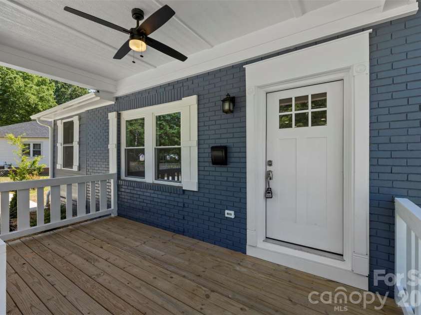 2414 Dickens Avenue, Charlotte, NC 28208.  MLS# CAR4325428, YatesRealty ID 2350. 