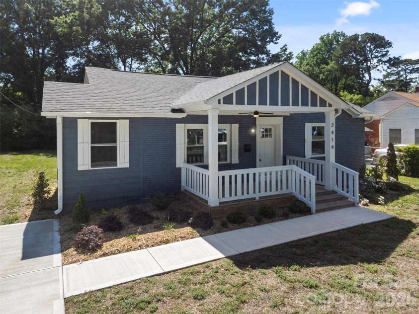 2414 Dickens Avenue, Charlotte, NC 28208.  MLS# CAR4325428, YatesRealty ID 2350. 