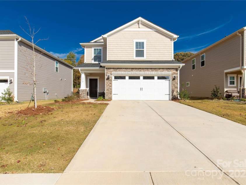 372 Olympia Way, York, SC 29745.  MLS# CAR4197310, YatesRealty ID 2350. 