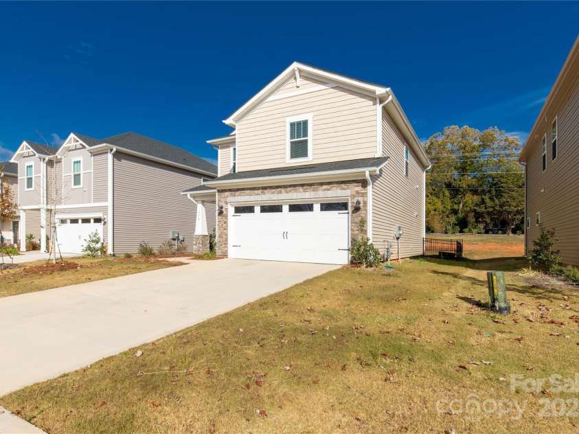 372 Olympia Way, York, SC 29745.  MLS# CAR4197310, YatesRealty ID 2350. 